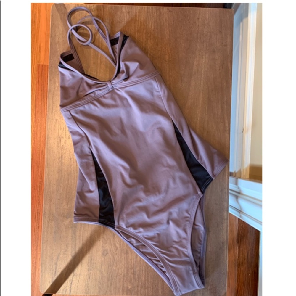 L*Space One Piece Swimsuit in Pebble, Sz 8